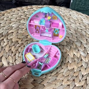 1994 Vintage Polly Pocket Compact